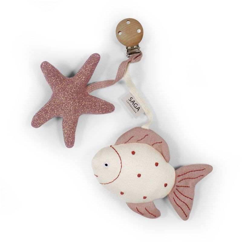 SAGA - PRAM TOY - FISH NJORD - PEARL BLUSH - Kletskouz